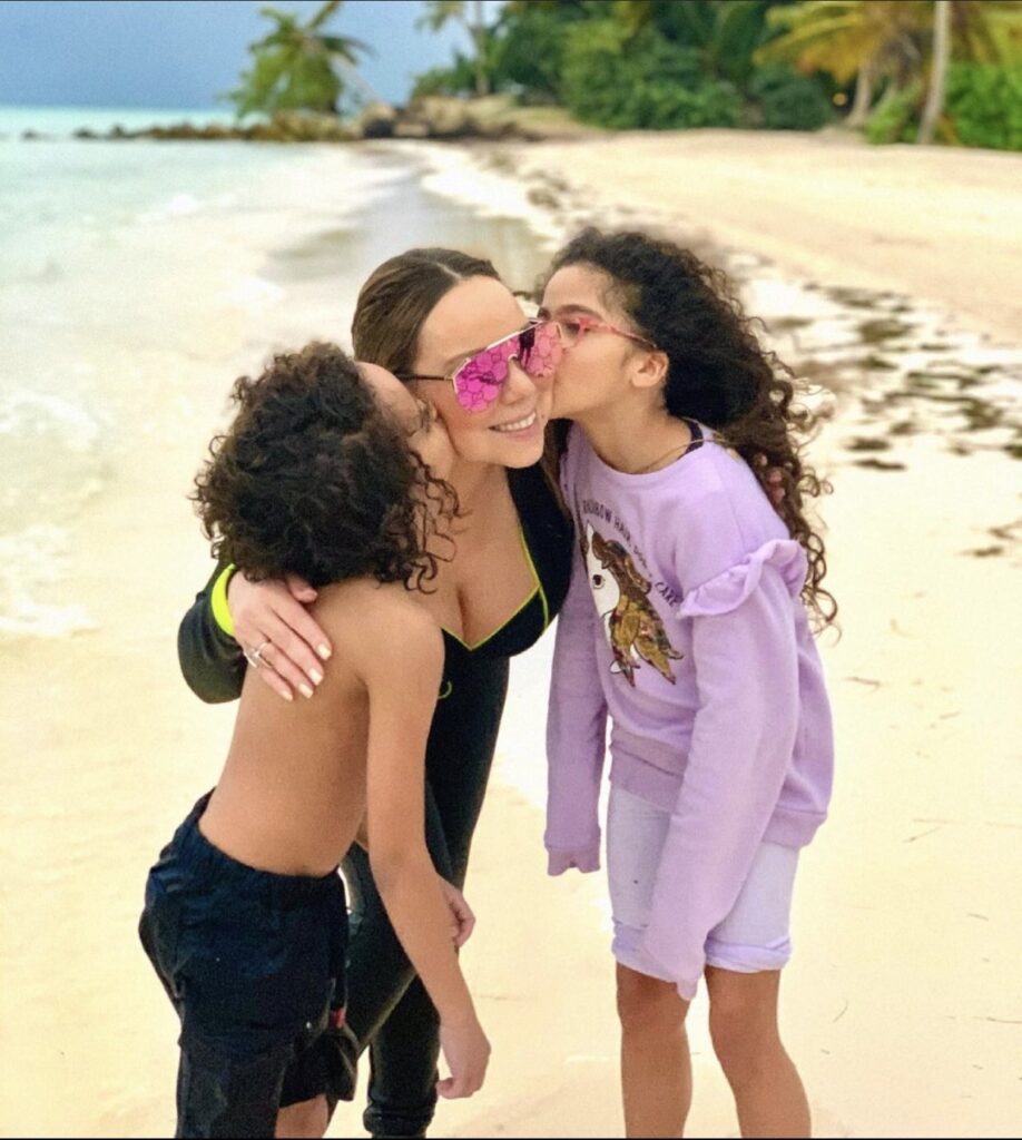picture of Maria Carey with Moroccan and Monroe