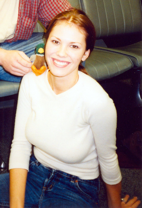 Nikki Cox pic
